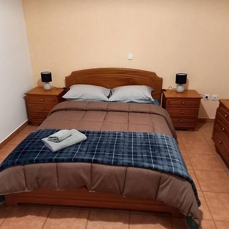 Άνετο Κεντρικό Διαμέρισμα Με 2 Υπνοδωμάτια Tripoli Eksteriør billede